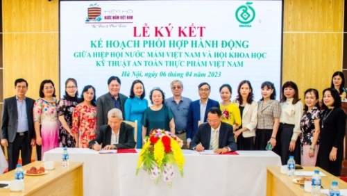 Hiệp hội Nước mắm Việt Nam và Hội Khoa học kỹ thuật an toàn thực phẩm Việt Nam ký kết Kế hoạch phối hợp hành động