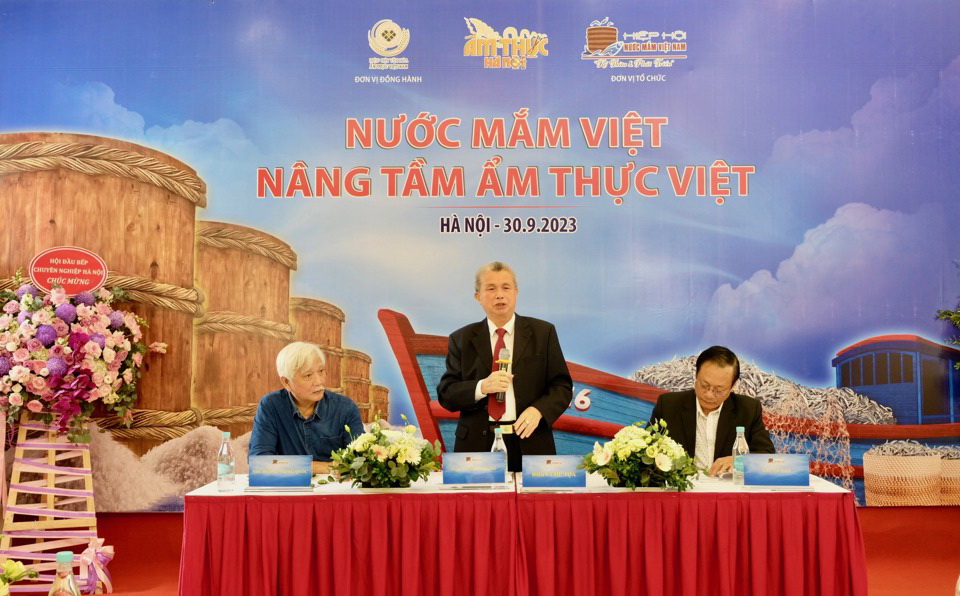 PGS.TS. Trần Đáng phát biểu tại Tọa đàm “Nước mắm Việt–Nâng tầm ẩm thực Việt”