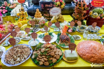 Điều đặc biệt trong mâm cỗ ‘cửu trùng’ tại lễ hội đền Trần ở Ninh Bình