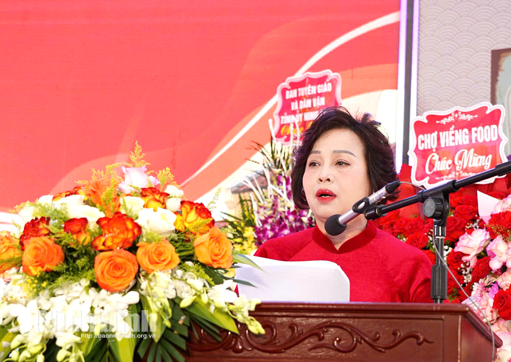 ron rang chuong trinh tham quan trai nghiem pho van cu 1136