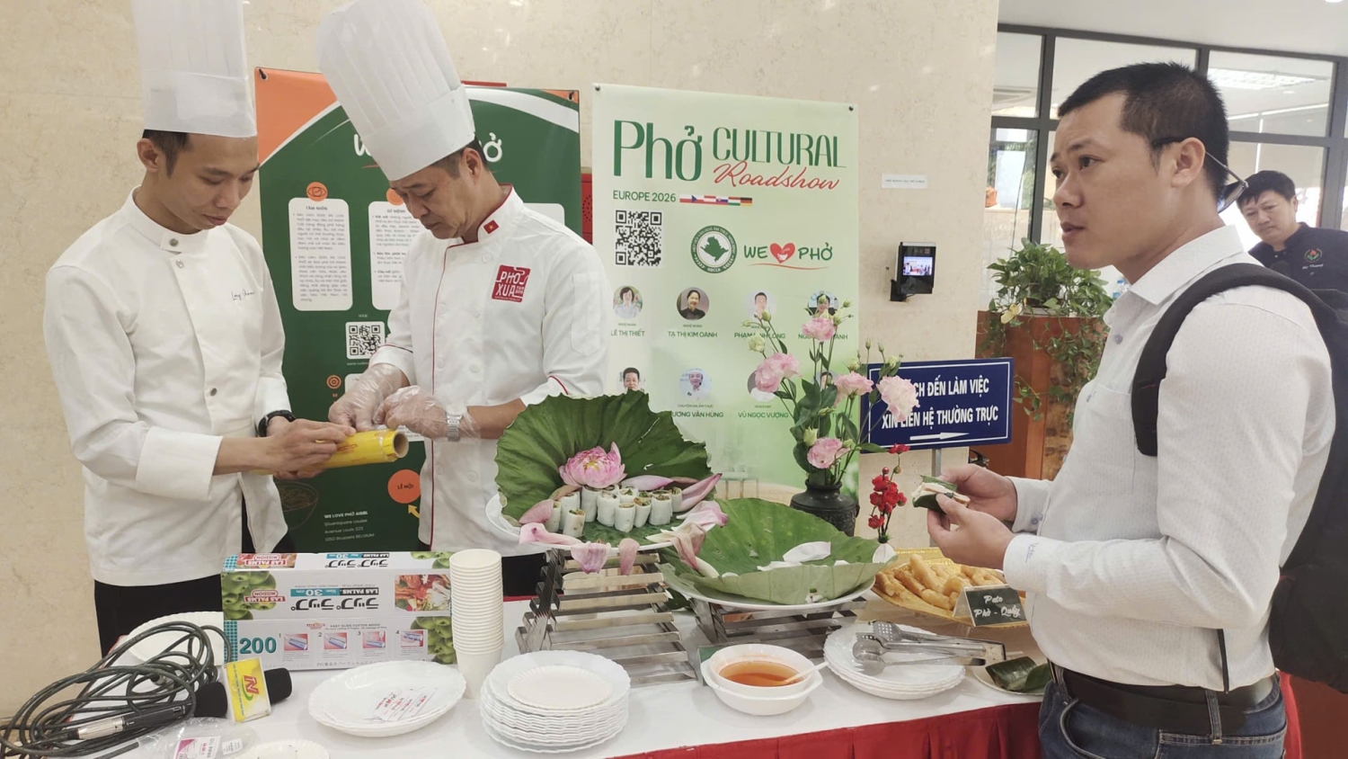 Quảng diễn phở Việt ở 7 nước EU