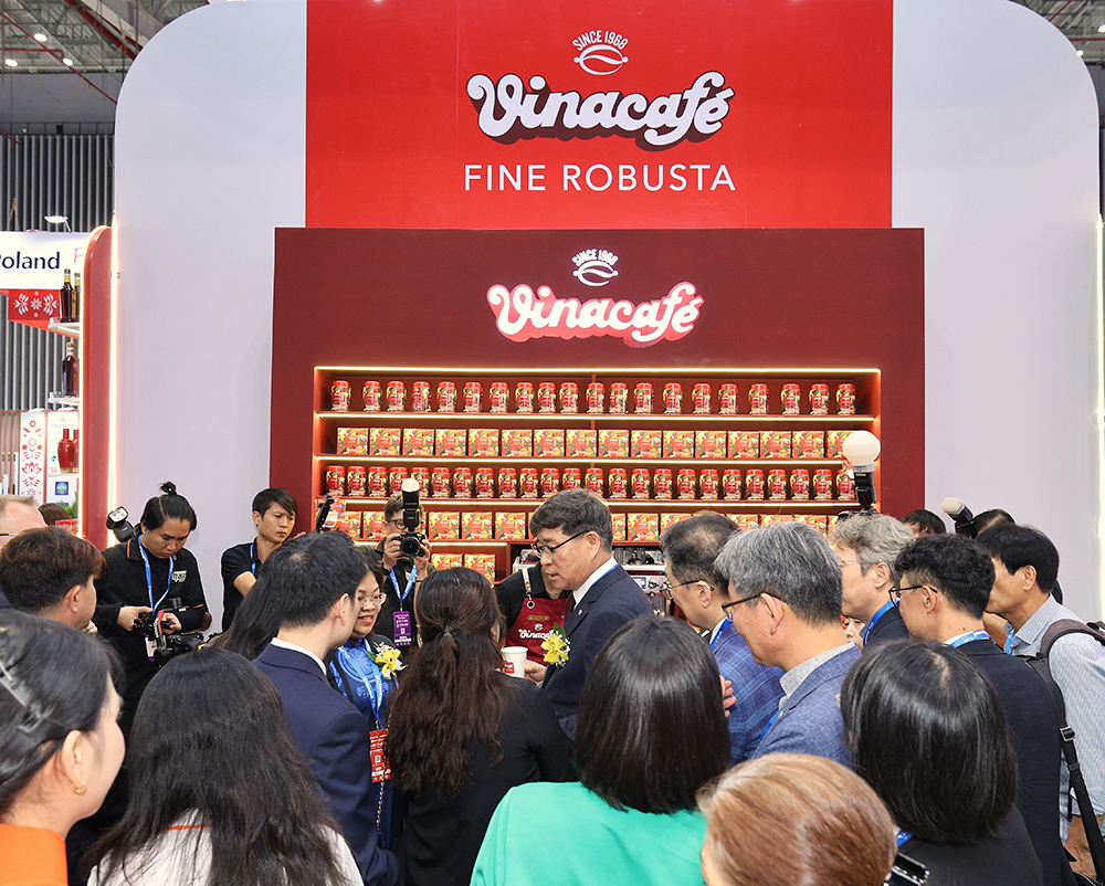 Vinacafe giới thiệu Bộ sưu tập cà phê Fine Robusta đến khách tham quan